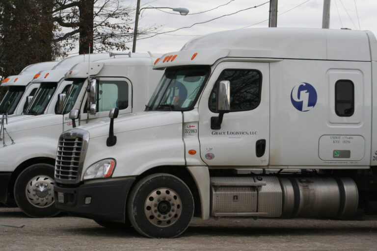 Grace-Logistics-Trucks